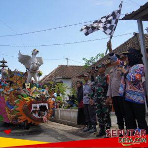 Wabup Sidoarjo Berangkatkan Pawai Budaya Desa Semambung Jabon