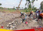 Cegah Longsor Jalan, Desa Pojokkulon Bangun Tembok Penahan Jalan di Dusun Sambigelar