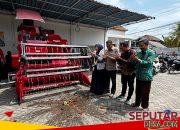 Wabup Sidoarjo Serahkan Mesin Pertanian dan Subsidi Sawah untuk Petani Desa Tarik
