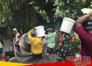 Karya Bakti Mandiri Tahap I 2026, Anggota Koramil Geyer Bersama Masyarakat Gelorakan Semangat Gotong Royong