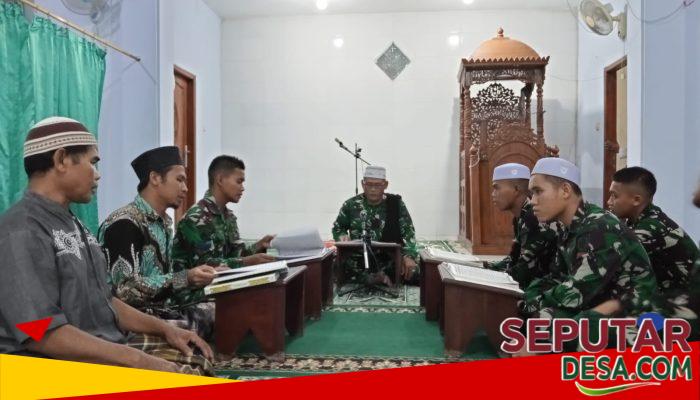 Hangatnya Ramadhan, Satgas TMMD Tadarus Al-Qur’an Bersama Warga