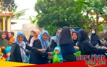 Tanamkan Kepedulian Sejak Dini, TK DWP Masanganwetan Gelar Aksi Berbagi Takjil