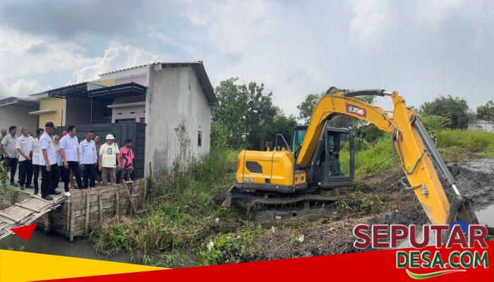 Irigasi Desa Mojorangagung “Dirobot” Pengembang, Bupati Subandi Intruksikan Normalisasi Segera