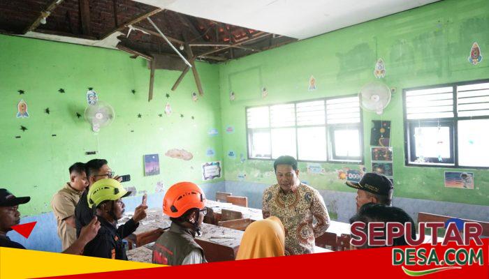 Atap Kelas Ambruk, Bupati Subandi Gerak Cepat Siapkan Gedung Dua Lantai untuk SDN 1 Sidokepung