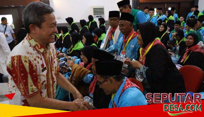 Pemkot Cirebon Lepas Keberangkatan Jemaah Haji Kloter 23 KJT