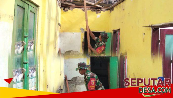 Kepedulian Nyata untuk Warga Terdampak Bencana, Bedah Rumah Muhibul Anam Wujud Pengabdian TNI kepada Rakyat