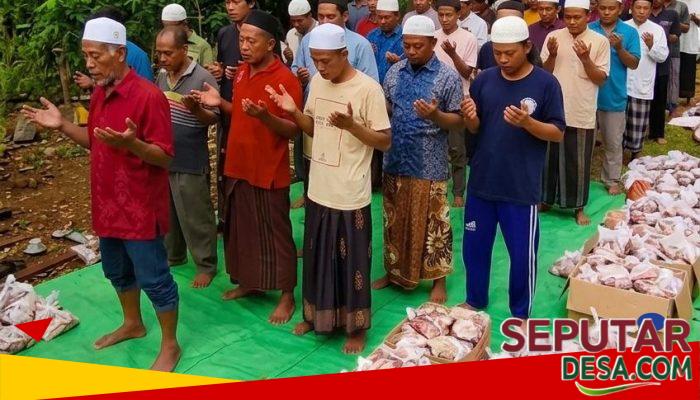 Di Ponpes Al Mahribi Mojokeryo, Semua Daging Qurban disholati dulu sebelum dibagikan, ini Maknanya
