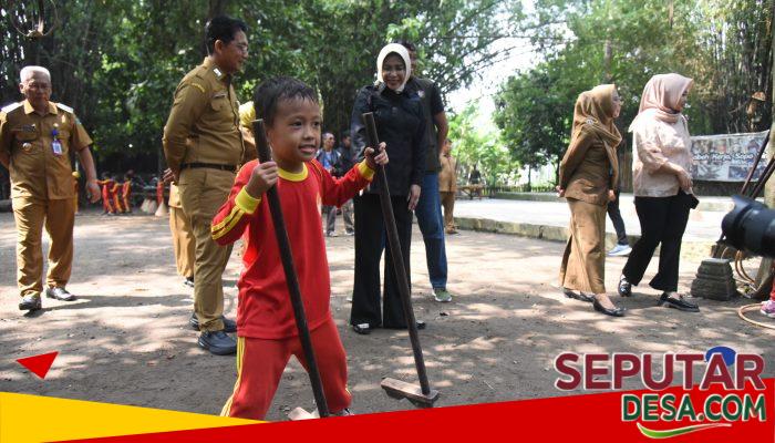 Apresiasi Kampung Lali Gadget, Wabup Mimik Idayana Dorong Replikasi Edukasi Berbasis Alam di Desa-Desa Sidoarjo