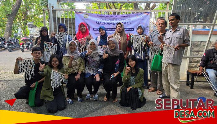 UPN Veteran Jawa Timur dan GADISku Surabaya Dorong Kemandirian Penyandang Disabilitas Melalui Pelatihan Macrame Adaptif