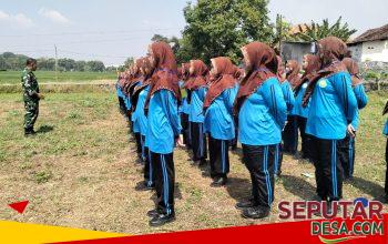 Semangat Nasionalisme, Babinsa Gempol Latih Siswi SMA AT-TIBYAN