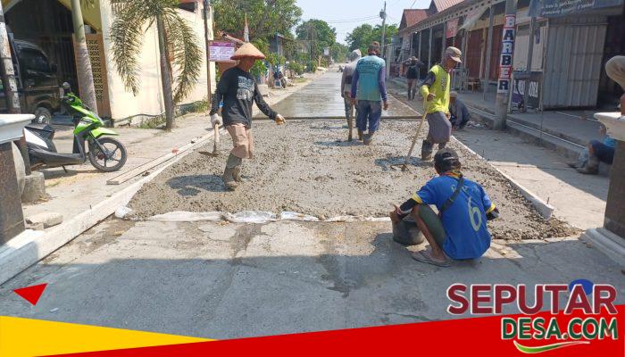 Pemdes Jeketro Realisasikan Pembangunan Jalan Rabat Beton Senilai Rp141,215 Juta, Perkuat Akses Warga RT 02 RW 01