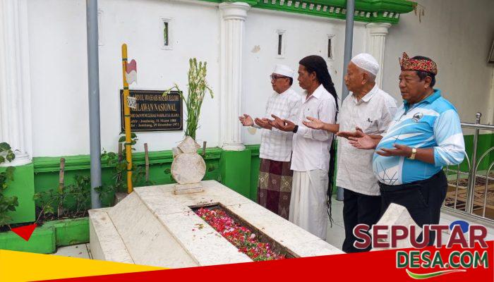 Ziarah ke Makam KH Wahab Hasbullah, Cak Shodiq Monata dan Tokoh Jombang Perkuat Silaturahmi