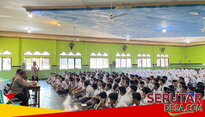 Polisi Sidoarjo Edukasi Pelajar SMA Wachid Hasyim 2 Bahaya Radikalisme