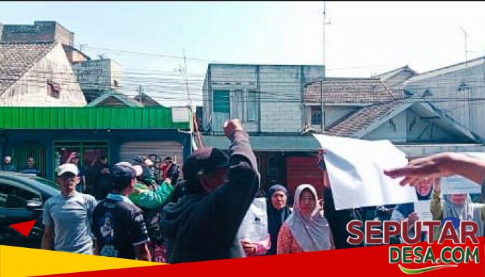 Fasum di Jalan Bromo Sisir Diduga Masuk SHM Pribadi, Warga Protes