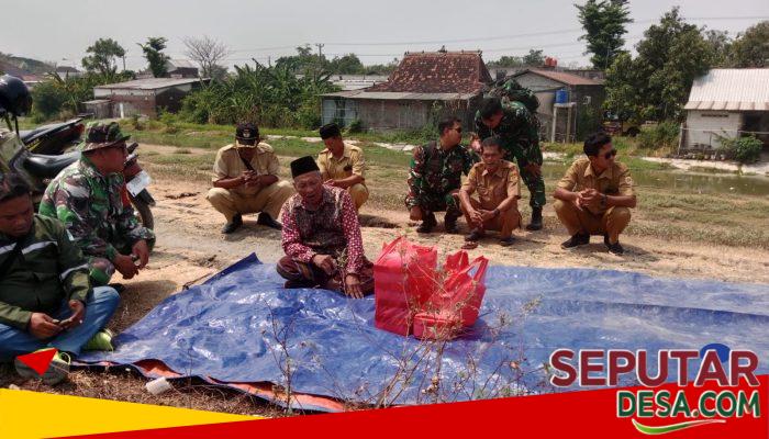 Mengawali Pembangunan Jembatan, Warga Klampok Gelar Selametan