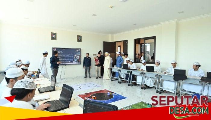 Perkuat Kemandirian Santri di Era Digital, Wapres Tinjau Pelatihan AI dan Robotik di Pasuruan