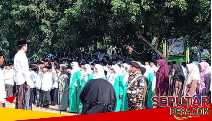 Gus Bang Pimpin Upacara Hari Santri 2026 di Ponpes Darul Ulum Kepuhdoko
