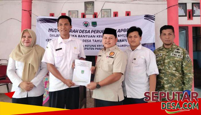 Bersinergi dengan Pemdes, Babinsa Pasrepan Dukung Perencanaan Pembangunan Desa Petung